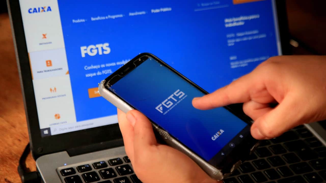 muitos-brasileiros-nao-sabem-que-podem-retirar-os-fgts-rapidamente